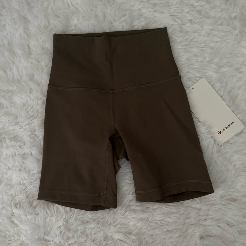 Lululemon Wunder Train HR Short 6”